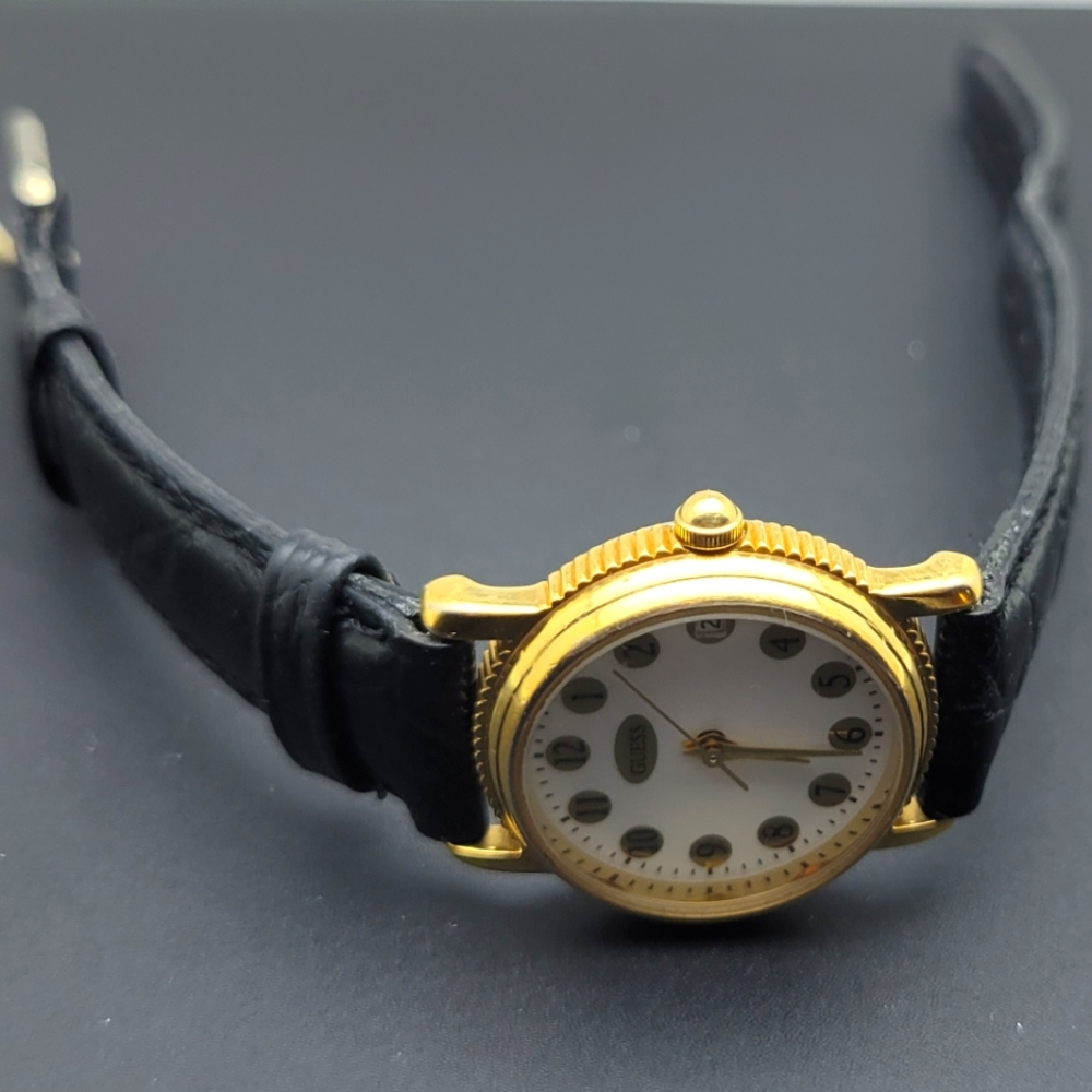 GUESS Watch - Picture 9 of 16